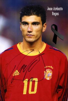 Fallece el futbolista Jose Antonio Reyes